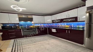 TURGUTLU SATILIK YILDIRIM MAH 128M2 3+1 ODA 4. KAT 13 YILLIK DOĞALGAZLI ÇİFT CAM BALKON KÖŞE DAİRE 