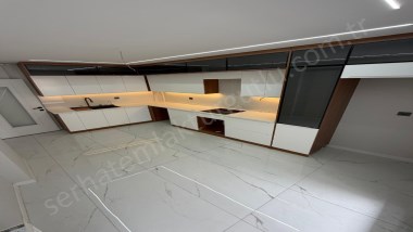 TURGUTLU SATILIK YENİ MAH 5 ADET SIFIR DAİRELER ASANSÖR OTOPARK VE DOĞALGAZLI EBEVEYN B.LÜKS YAPI 