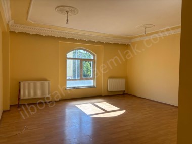 ***ANIT CİVARI KİRALIK 3+1 DAİRE ***
