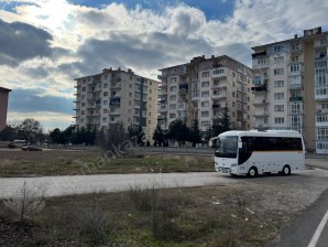 K.KAZAN GYODAN 2.75 EMSAL BULVAR CEPHELİ SÜPER KONUMDA ARSA