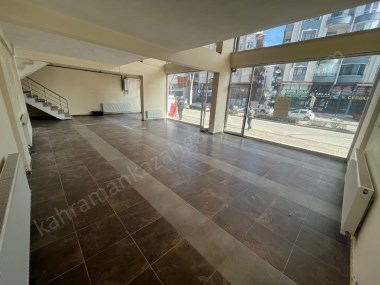 KAHRAMANKAZAN DA ANKARA BULVARINDA GENİŞ CEPHELİ DÜKKAN 