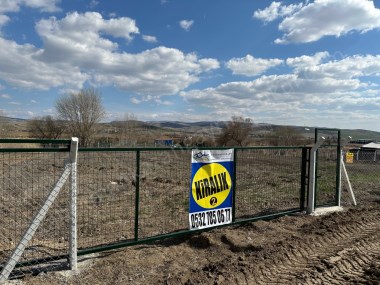FEVZİ ÇAKMAK CADDESİNE CEPHE 4613 M2 KİRALIK TELLİ TARLA
