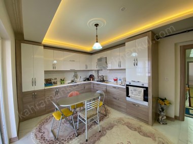 ATATÜRK MAHALLESİNDE 3+1 ETRAFI AÇIK GENİŞ BALKONLU DAİRE