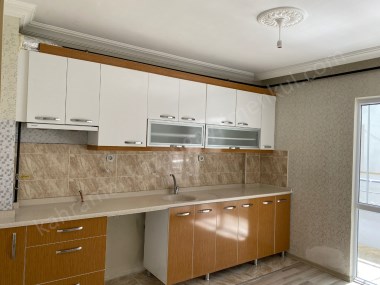 KAHRAMANKAZAN ATATÜRK MAHALLESİNDE MERKEZDE 3+1 DAİRE