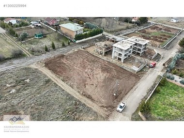 K.KAZAN GYODAN 450M2 SÜPER LOKASYONDA 0,60 EMSAL 3 KAT