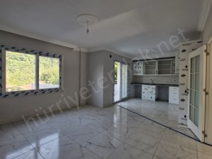 POZANTI AKÇATEKİR DE AİLE APARTMANI SATILIK DAİRE