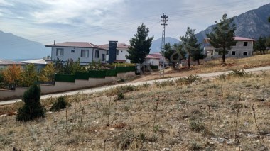 POZANTI YENİKONACIKTA 400 M2 İMARLI İFRAZLI ARSALAR