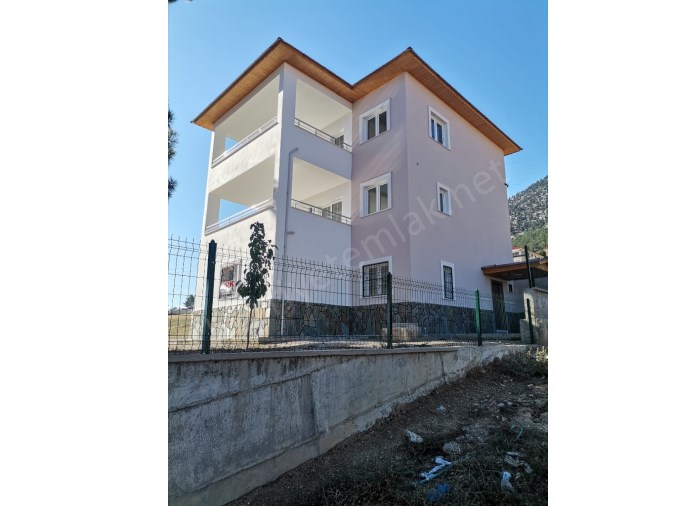 POZANTI BOZKIRLIDA SATILIK SIFIR TRİPLEX  VILLA