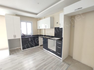 YEŞİLYURT MH. İNAN PASTANESİ CİVARI 2+1SATILIK DAİRE