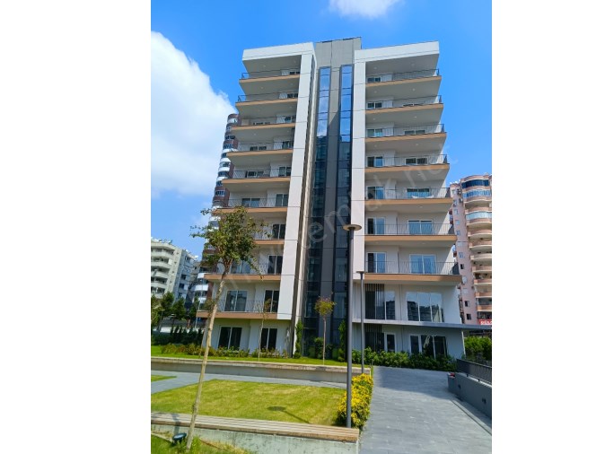 ADANA ÇUKUROVA HUZUREVLERİ MAHALLESİNDE GÖKTEKİN G7 SİTESİNDE 3+1 KAPALI MUTFAK SIFIR DAİRE
