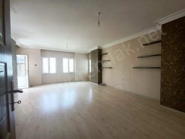 ADANA İLİ ÇUKUROVA İLÇESİ YURT MAH. 3+1 KAPALI MUTFAK KİRALIK DAİRE