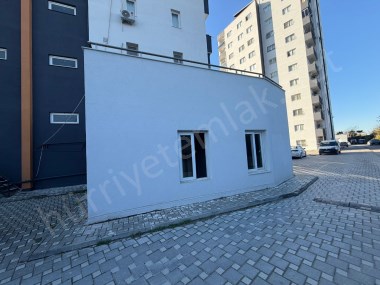 AYDINLAR MAHALLESİNDE GÜVENLİKLİ HAVUZLU SİTE İÇERİSİNDE 1+1 KİRALIK DİARE