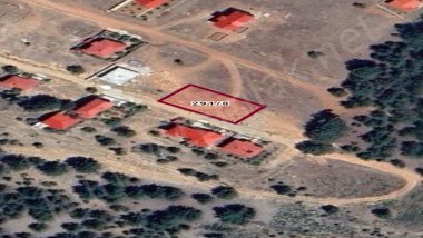 POZANTI YENİKONACIKTA EFES SİTESİ ALTI 640 M2 SATILIK ARSA