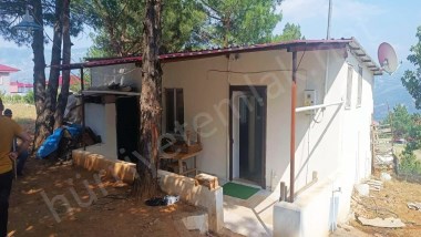POZANTI YENİKONACIKTA EFES SİTESİ ALTI  1+1 KONTEYNIR SATILIK EV