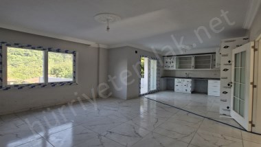 POZANTI AKÇATEKİR DE AİLE APARTMANI SATILIK DAİRE