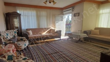 ADANA ÇUKUROVA BELEDİYE EVLERİ ANA YOLA 2.PARSEL SATILIK TEK TAPU 220 M2 BİNA