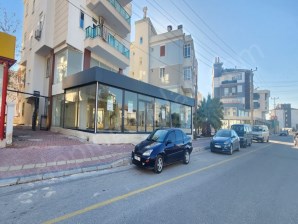 KARŞIYAKA MAHALLESİNDE CADDE ÜZERİ 3 KATLI SATILIK DÜKKAN