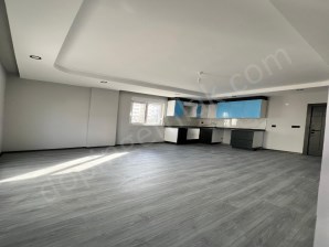 VARSAK KARŞIYAKADA 1+1 SATILIK DAİRE