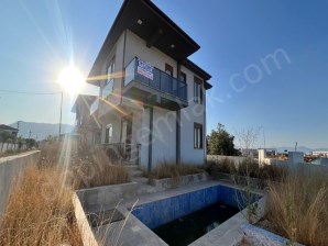 ANTALYA DÖŞEMEALTI ÇIPLAKLI SATILIK VİLLA