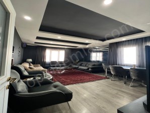 VARSAK KARŞIYAKA TÜRKOĞLU CADDESİNDE KATTA 3+1 ULTRA LÜKS EŞYALI  140M2 SATILIK  DAİRE