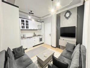 AYDOĞMUŞ MAHALLESİNDE ARA KATTA SATILIK 2+1 GENİŞ DAİRE