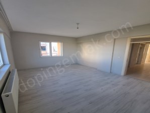 KİRALIK 3 BALKONLU GENİŞ DAİRE