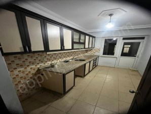 VARSAK GÜNDOĞDU MAHALLESİNDE 1.KAT 2+1 TRANVAYA YAKIN 85 M2 KİRALIK DAİRE 