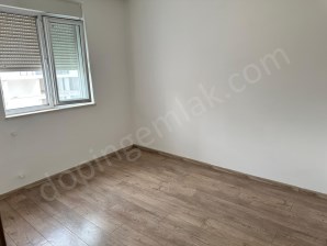 varsak karşıyakada katta daire 1.kat 