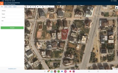 VARSAK KARSIYAKADA  KÖŞE PARSEL  8 DAİRELİK %50