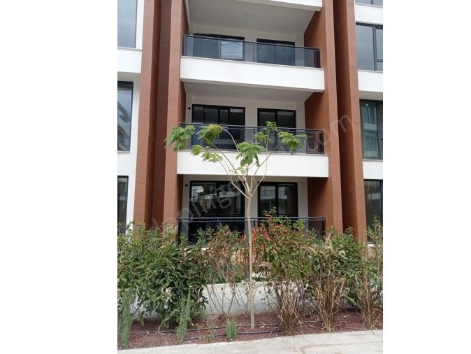 DÖŞEMEALTI ÇIPLAKLI MAHALLESİ GREENLİFE SİTESİNDE 1+1 HAVUZLU DAİRE
