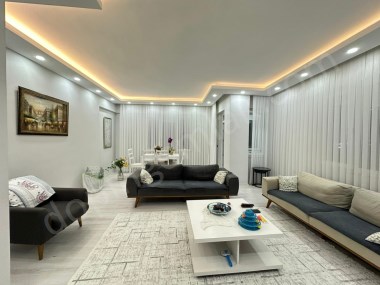 VARSAKTA TRAMVAYA 100 METRE MASRAFSIZ 145 M2 3+1 SATILIK DAİRE