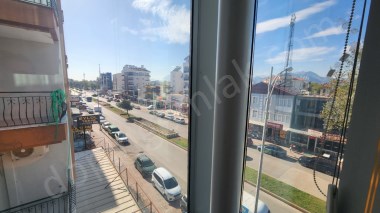 ANTALYA DÖŞEMEALTINDA İŞLEK ATATÜRK CADDESİ ÜZERİNDE KİRALIK OFİS BÜRO !