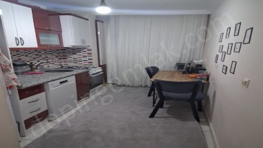 portalyaya tramvaya çok yakın 