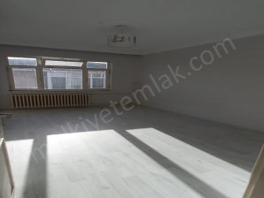 KURTULUŞ MAHALLESİ PAZAR CADDESİ 3+1 KİRALIK DAİRE