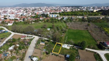 TIRNOVA MAHALLESİNDE 2 KAT İMARLI ARSA 