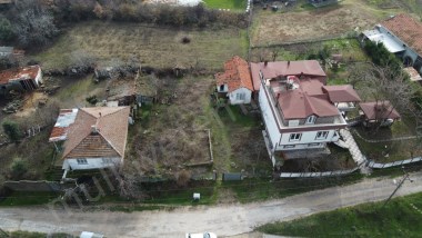 Gönen Yeni Akaçapınarda 508 m2 Arsa ve Ev