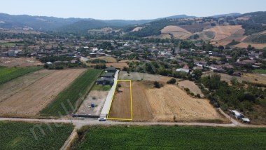 Gönen Tütüncüde Köy Dibinde Hobi Bahçesi