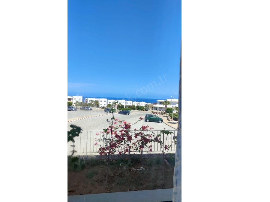 KKTCde Tatlısu da deniz ve doğa manzaralı satılık villa