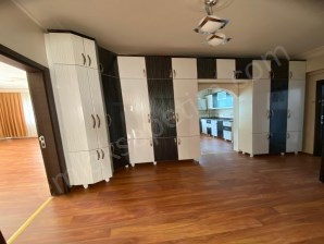 ERZURUM PALANDÖKEN YILDIZKENTTE İÇİ YAPILI 3+1 SATILIK DAİRE