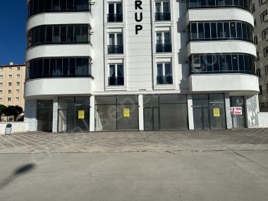 ANAYOLA CEPHELİ KURUMSAL KİRACILI SATILIK 560 M2 İŞ YERİ