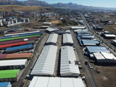 HİLALKENT TOPTANCILAR SİTESİNDE SATILIK İŞYERİ