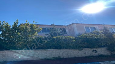 DADAŞKENTTE SİTE İÇERİSİNDE 4+1 SATILIK MASRAFSIZ YAPILI VİLLA