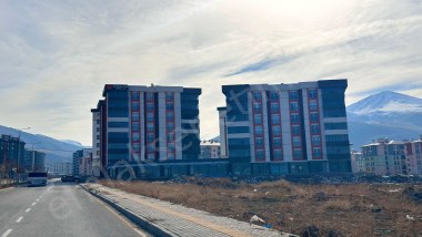 ERZURUM PALANDÖKEN YILDIZKENTDE 85 M2 KİRALIK SIFIR İŞ YERİ