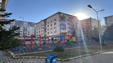 YILDIZKENT MERKEZDE KİRALIK 4+1 ARA KAT DAİRE