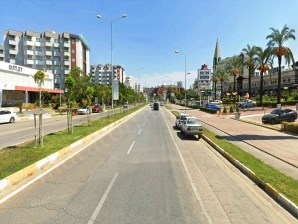 17) Kemerağzında Satılık 1400 m2 Dükkan, Yaşar Sabutay Caddesi.ANTALYA