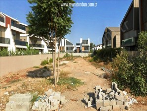 45) Antalya Konyaaltı Mollayusuf Mesken İmarlı, Satılık 1261 m2 Arsa