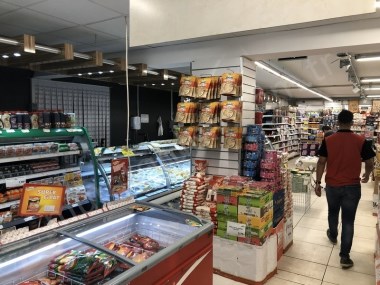 50) Muratpaşada Satılık 800 m2 Dükkan, Yaşar Sabutay Caddesi.ANTALYA