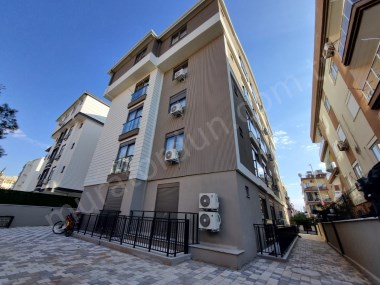 Antalyada 1600 m2 Satılık Bina, Şafak 42 Adet Möbleli Konut. NO 16