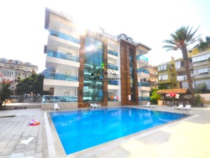 ALANYANIN MERKEZİNDE SATILIK YÜKSEK KALİTELİ 3 ODALI DUBLEKS DAİRE