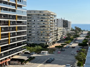 STRANDNAH & GROSSZÜGIG – TOP-3-ZIMMER-WOHNUNG IN BESTLAGE VON MAHMUTLAR/ALANYA, NUR 450 M ZUM MEER